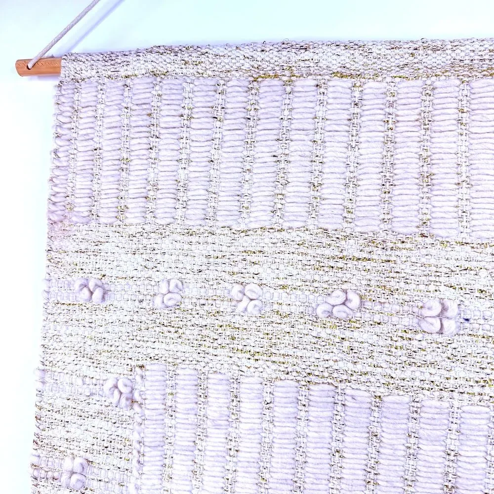Nuloom Wool Ivory Tassel Wall Hanging NEW 27